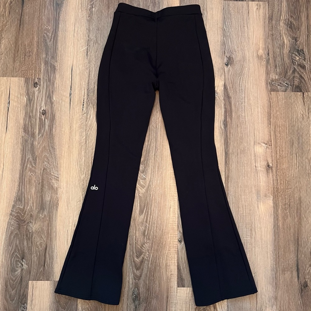 ALO Yoga XS - High-Waist Zip It Flare Legging - Black